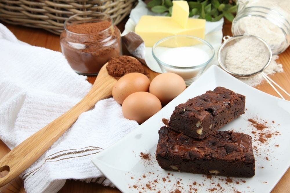 14 Amazing Substitutes For Eggs To Use When Baking Brownies