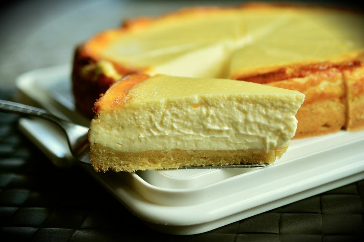 How Long Can Cheesecake Be Refrigerated For?